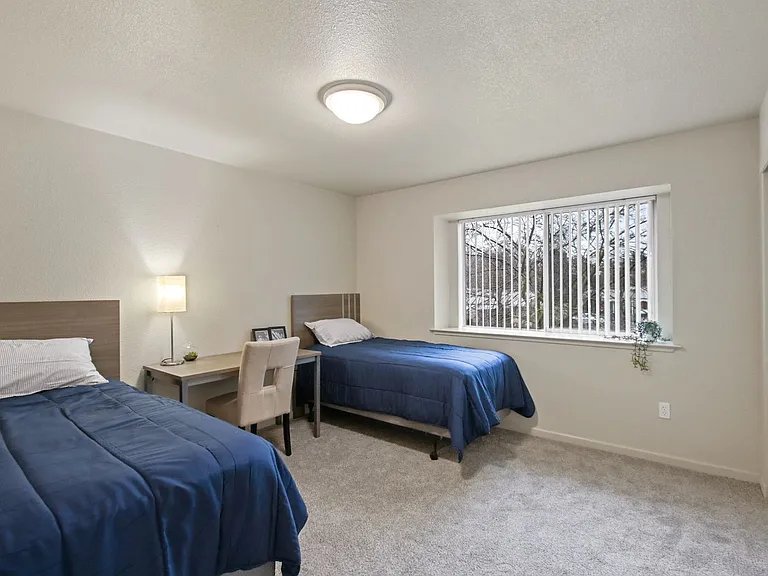 Saratoga West Apartments — Photo 11
