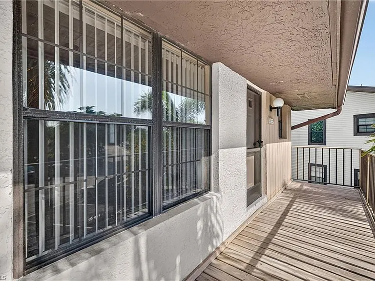 5365 Treetops Dr #S-206 — Photo 20