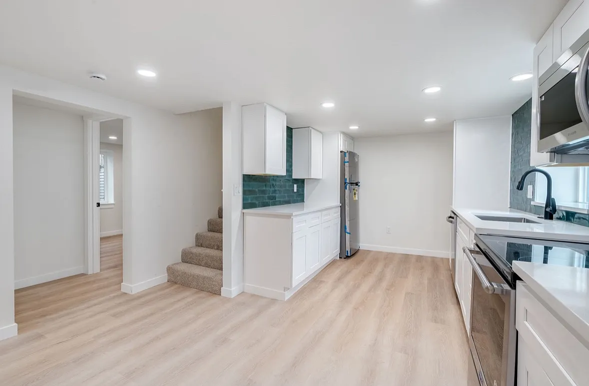 2 bed, 800 sqft, $1,800 — Photo 4