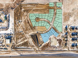 4506 Blackstone Ln NW, Mandan, ND 58554