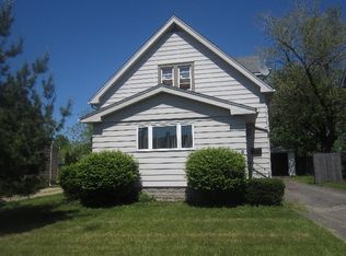 897 E 207th St, Euclid, OH 44119