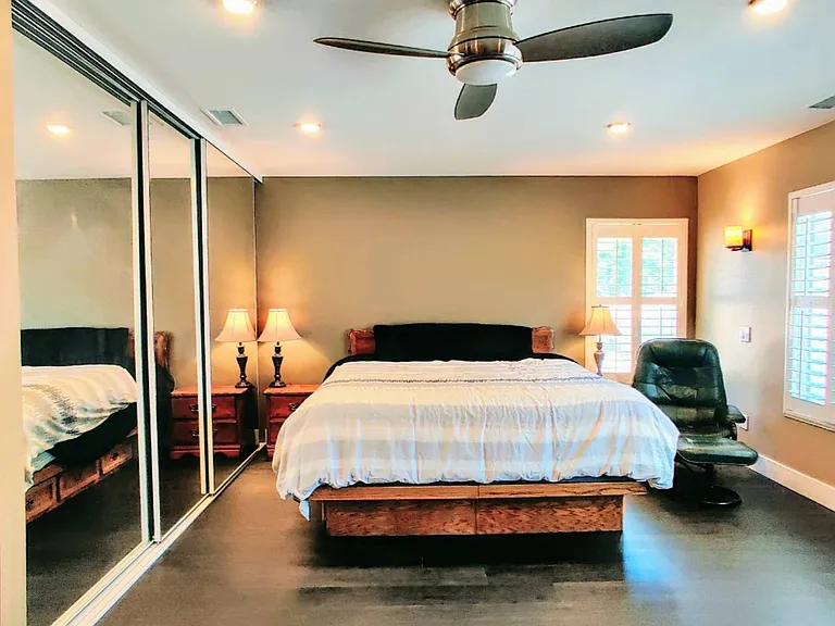 Mirabel Ln — Photo 42