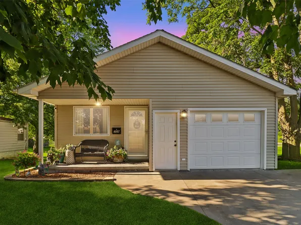 709 W Rock Island St, Knoxville, IA 50138