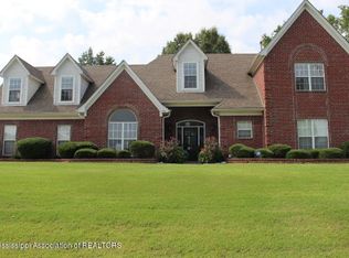 1735 Keenlan Dr W, Hernando, MS 38632