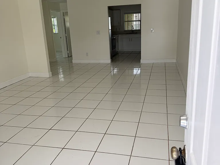 141 Pine Ln #141 — Photo 4