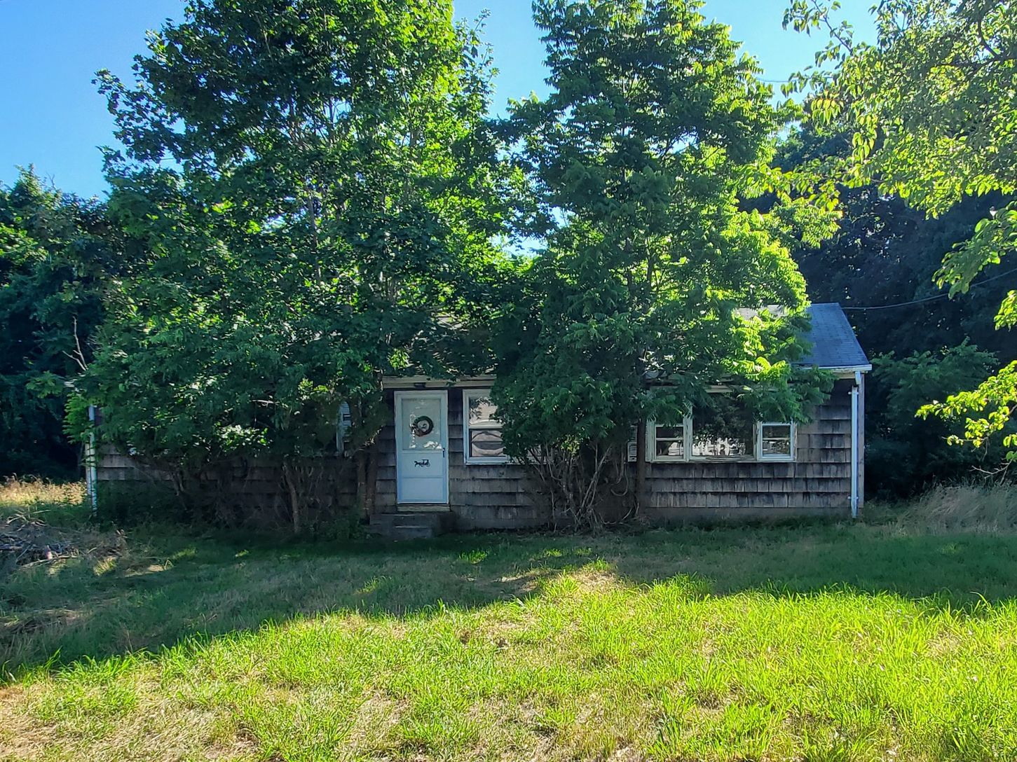  111 Hubbard Avenue Ranch