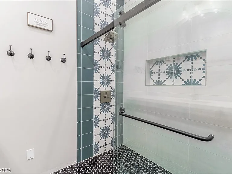 7270 Loma Alta Cir — Photo 44
