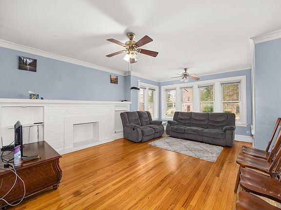 2nd image of 5434 N Kimball Ave