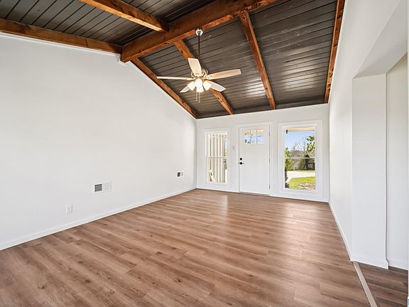 5th image of 1528 Rainbow Ln
