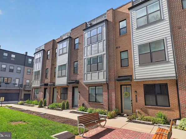 4923 Churchill Mdws, Alexandria, VA 22304