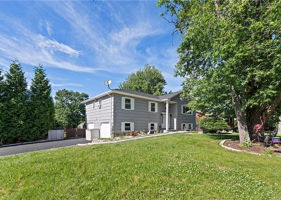 1st image of 3185 Amelia Dr