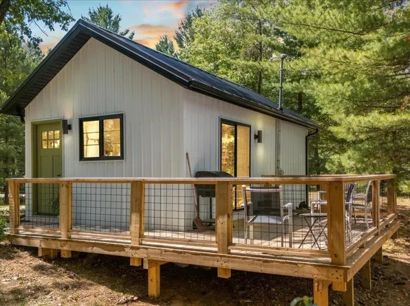 10303 Washington Rd, Saint Helen, MI 48656