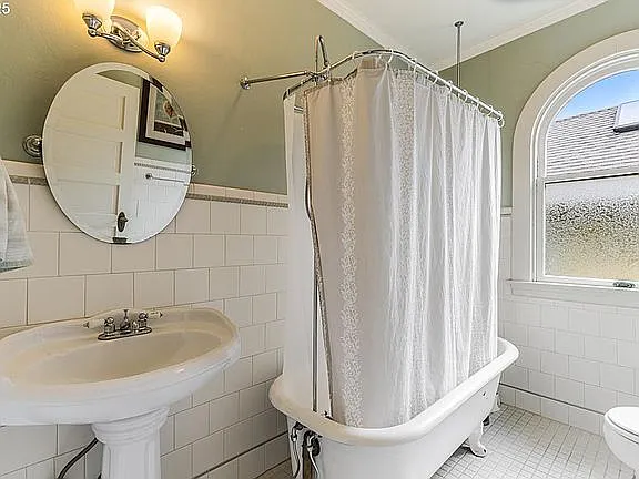 3425 S Corbett Ave — Photo 23
