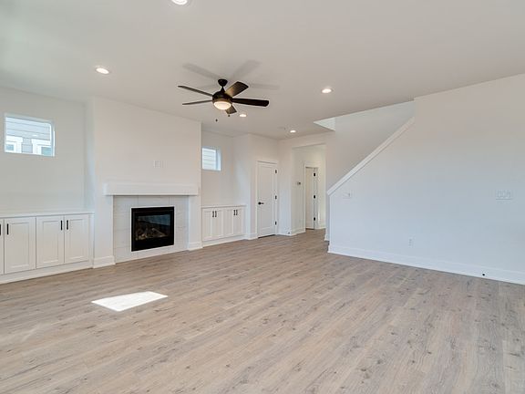 4th image of 13710 NE 100th St