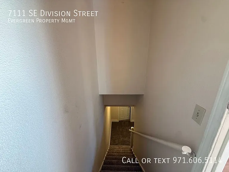7111 SE Division St — Photo 19