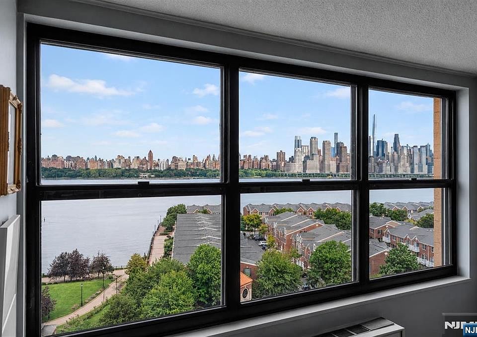 1st image of 7004 Boulevard E #10E