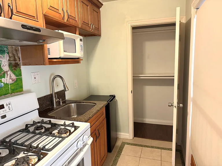 11442 Lee Ln #A — Photo 14
