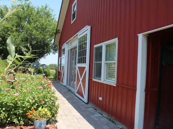 11464 130th St, Valley Falls, KS 66088