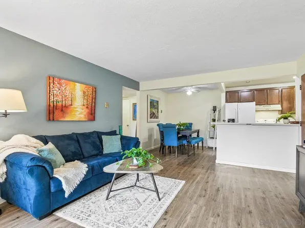 2920 Briarwood Rd Unit D4, Bonita, CA 91902