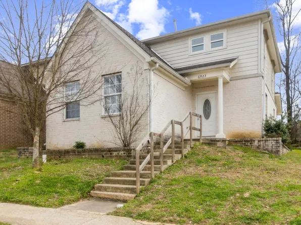 6923 Parkbrook Ln, Cordova, TN 38018