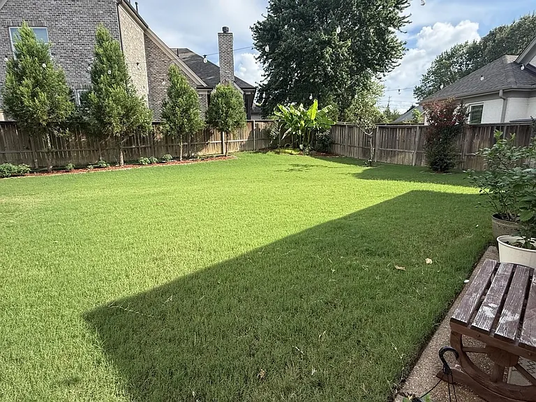 327 Belfair Cv — Photo 17