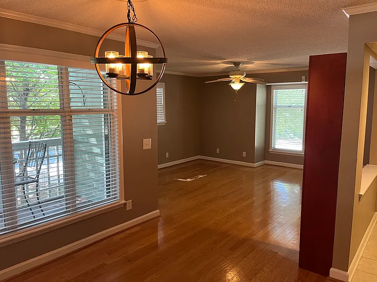 1211 Westview Ln #203 — Photo 3
