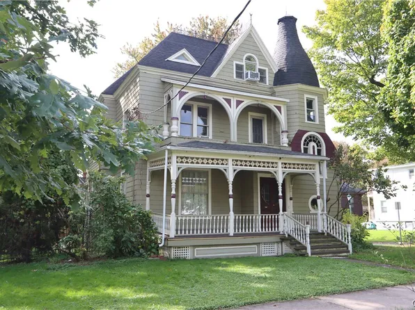 302 Keyes Ave, Watertown, NY 13601