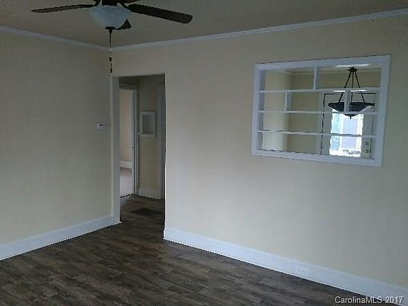 3rd image of 401 Oakdale Ave