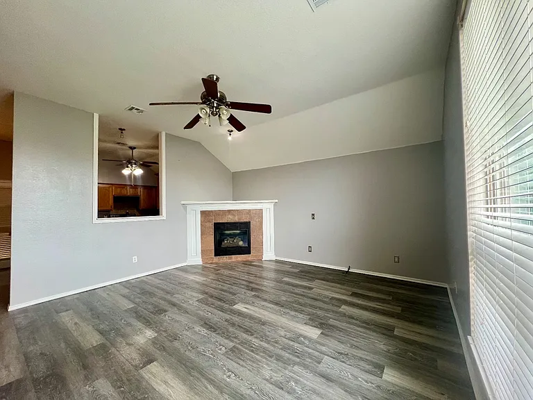 4813 SE 87th Ter — Photo 3