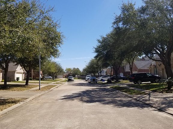 5th image of 15122 Millers Run Ln