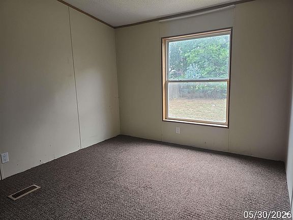 4th image of 615 Buffalo St