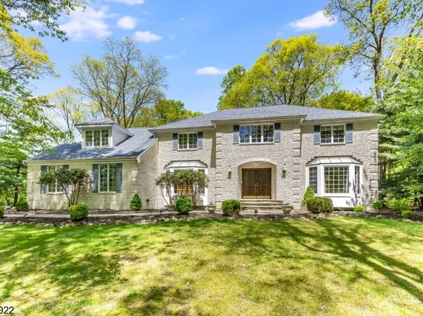 16 Gentry Drive, Washington Twp., NJ 07853