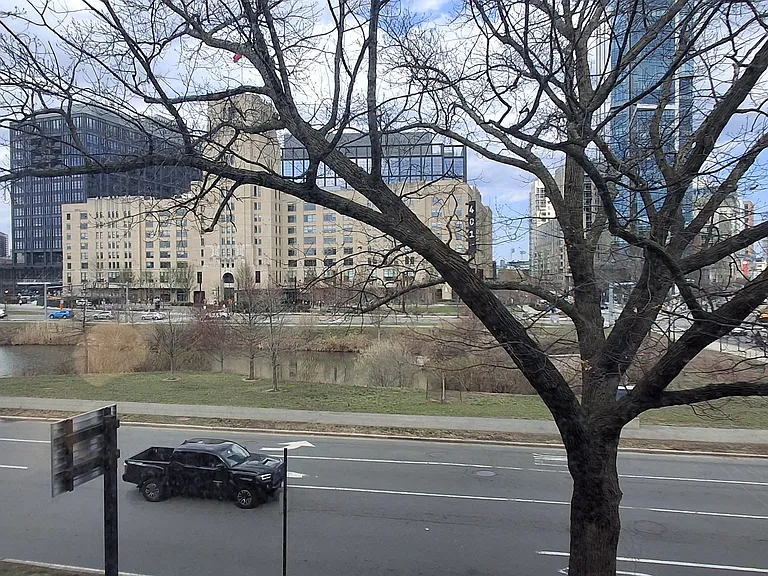 110 Riverway #4 — Photo 13