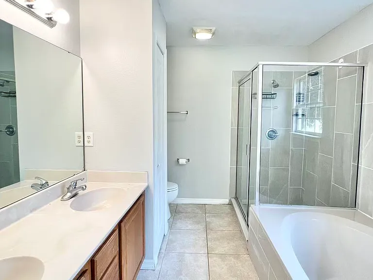 4403 Sherwood Forest Dr — Photo 13