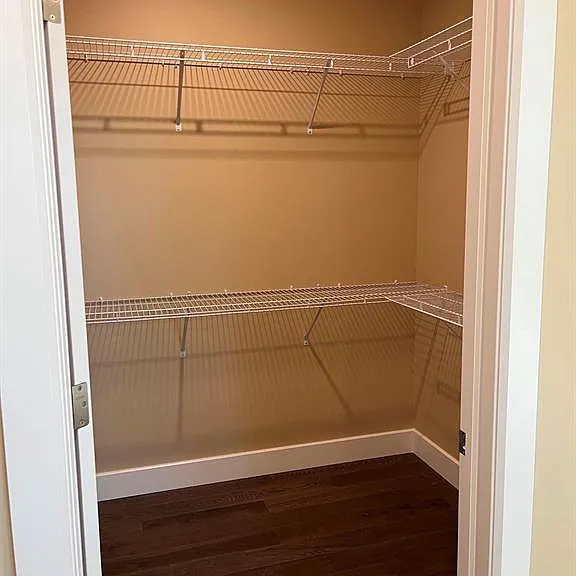 6146 Malden Rd #9 — Photo 8
