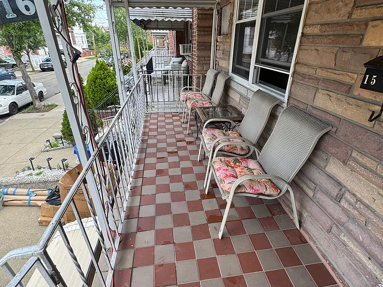 1516 Fielding St #1 — Photo 9