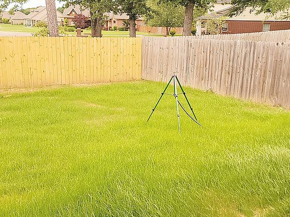 5th image of 6920 Woodmere Ct