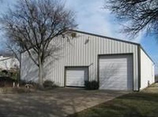 2922 Jerry Mashek Dr, West, TX 76691