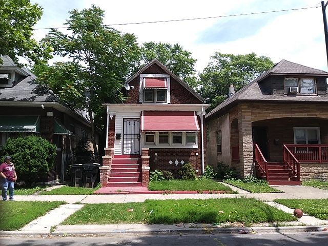 1st image of 7621 S Eberhart Ave
