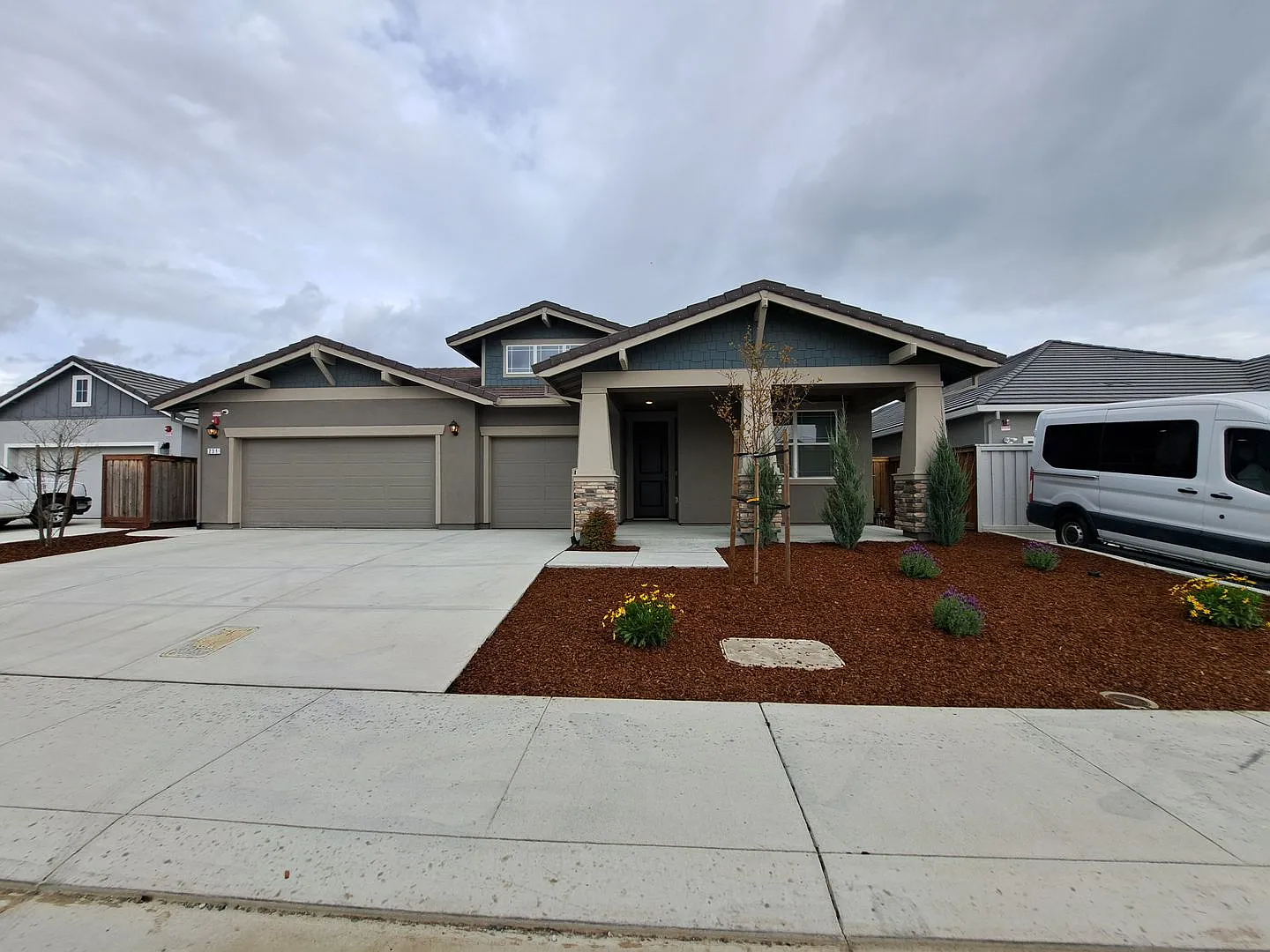 Gorgeous Smart Home is Clean & Loaded! - Close to TAFB — Photo 1
