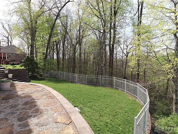 3rd image of 12055 Crestfield Ct