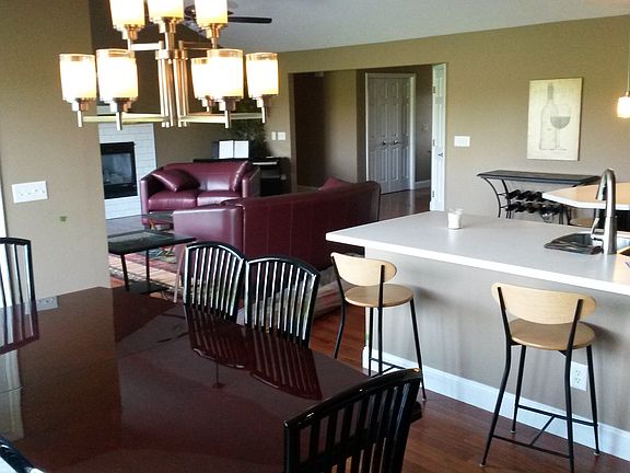 3rd image of 27 Aberfield Ln