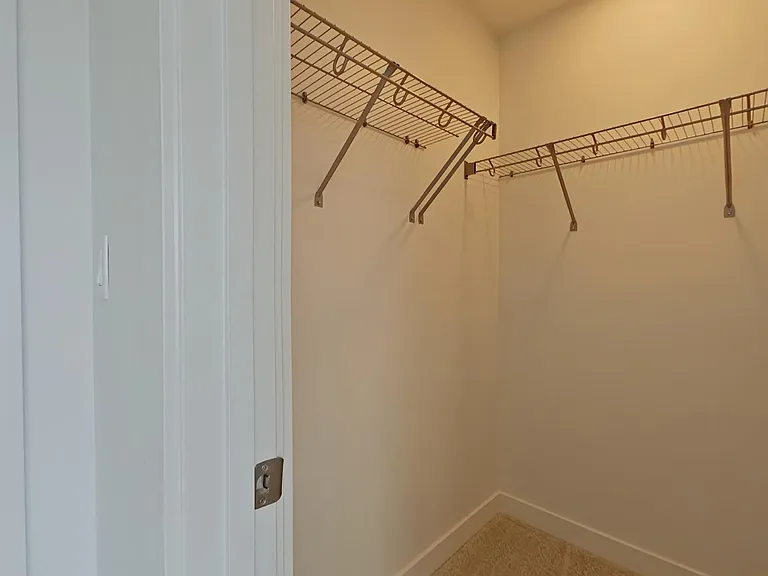 1037 Aster Blvd NW — Photo 10