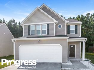 1303 Braemar Highland Dr, Zebulon, NC 27597