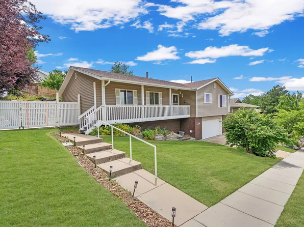 374 E 700 S, Farmington, UT 84025