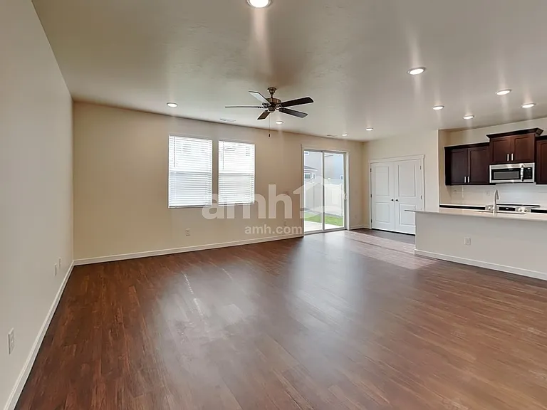 1496 N Garnet Creek Ave — Photo 6