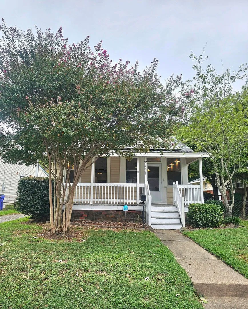 9529 Grove Ave — Photo 1