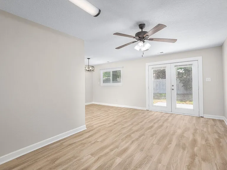 408 Lineberry Rd — Photo 20