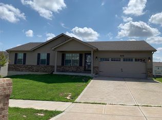 404 Prairie Creek Dr, Wentzville, MO 63385