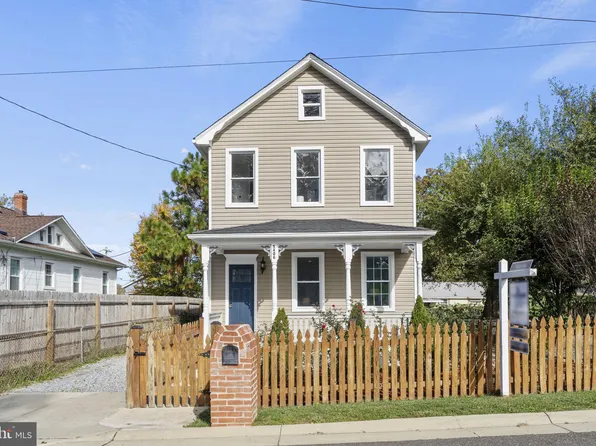 5406 Bye St, Capitol Heights, MD 20743